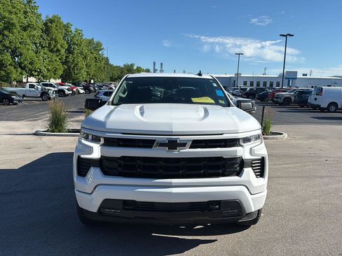 Used 2024 Chevrolet Silverado 1500 RST w/ Z71 Off-Road Package AWD/4WD image 8