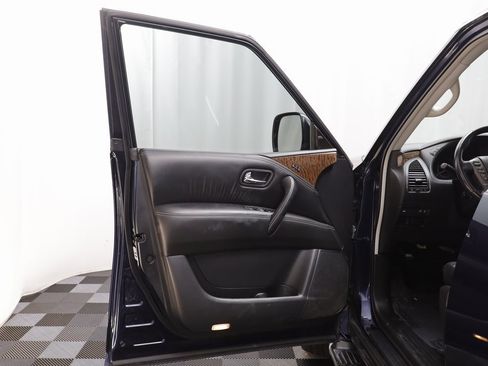 Used 2020 Nissan Armada SL w/ Premium Package image 5