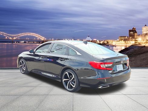 Used 2022 Honda Accord Sport image 3