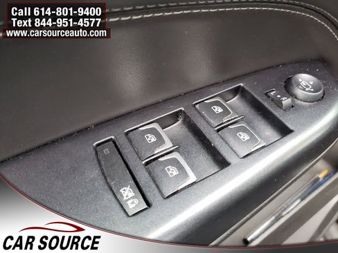 Used 2015 Cadillac SRX Luxury image 17