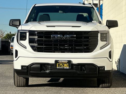 Certified 2022 GMC Sierra 1500 Elevation w/ LPO, Elevation Black Package image 9