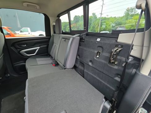 Certified 2022 Nissan Titan SV w/ SV Convenience Package AWD/4WD image 23