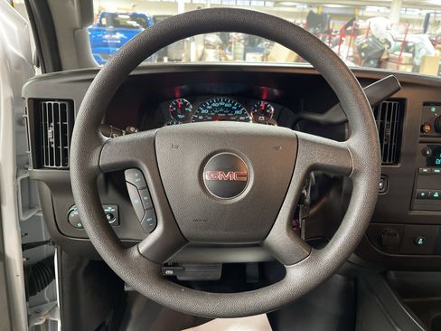 Used 2024 GMC Savana 2500 w/ Driver Convenience Package image 13
