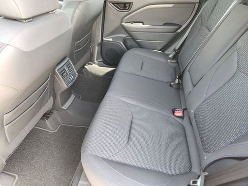 Certified 2025 Subaru Forester Premium AWD/4WD image 31