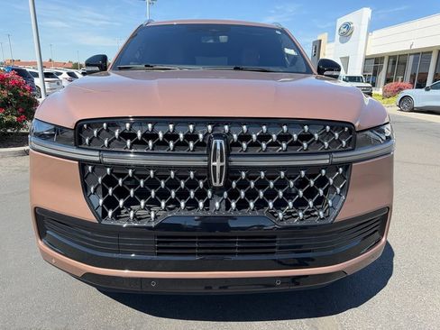 Used 2025 Lincoln Navigator L Black Label AWD/4WD image 8