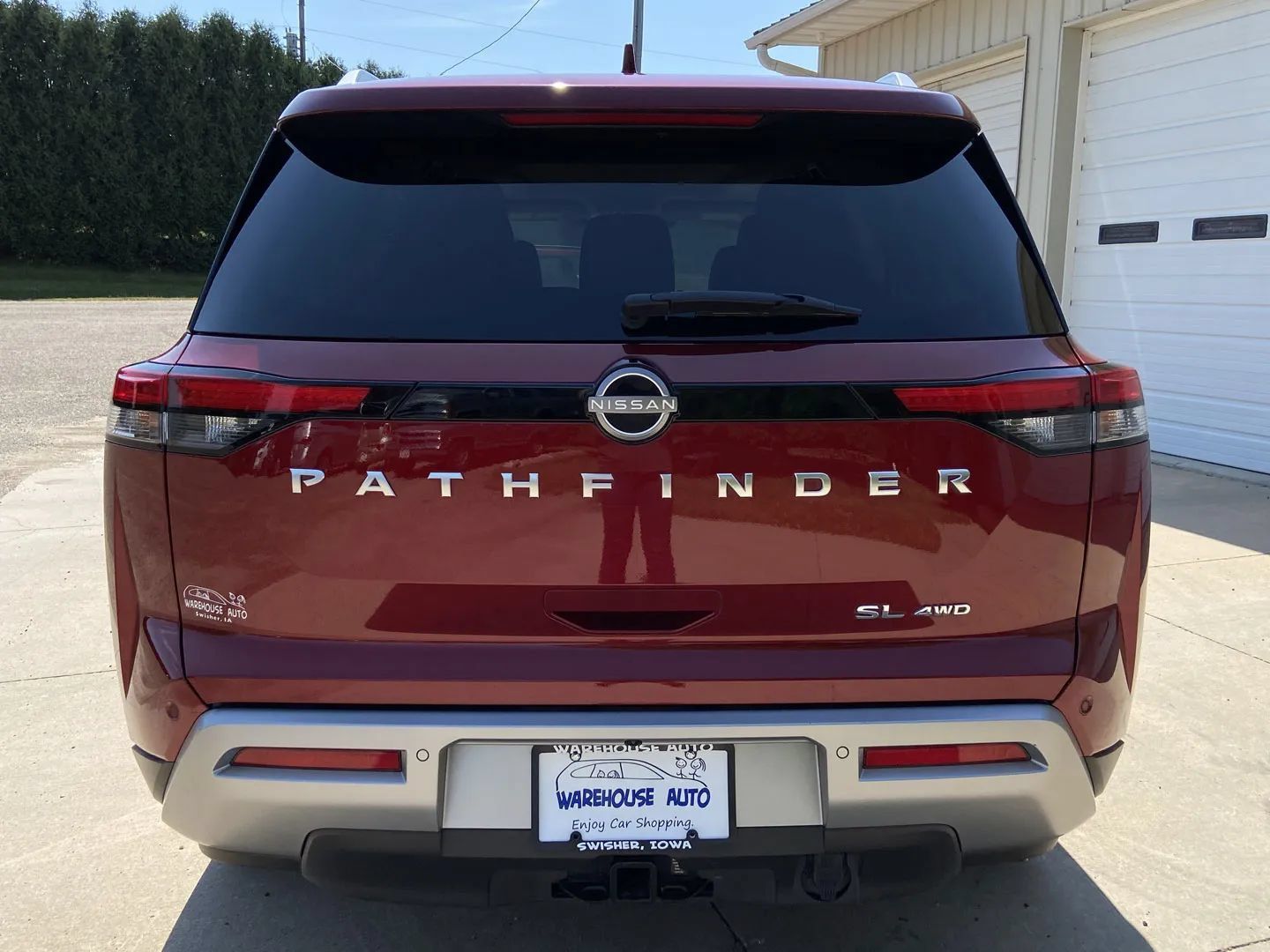 Used 2024 Nissan Pathfinder SL w/ SL Premium Package AWD/4WD image 6