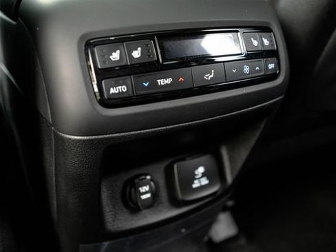 Certified 2025 Hyundai Palisade SEL FWD image 35