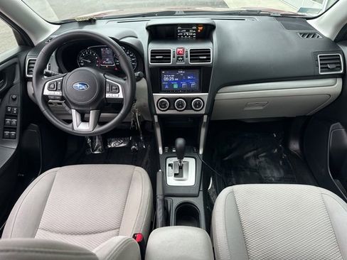 Used 2018 Subaru Forester 2.5i Premium image 16