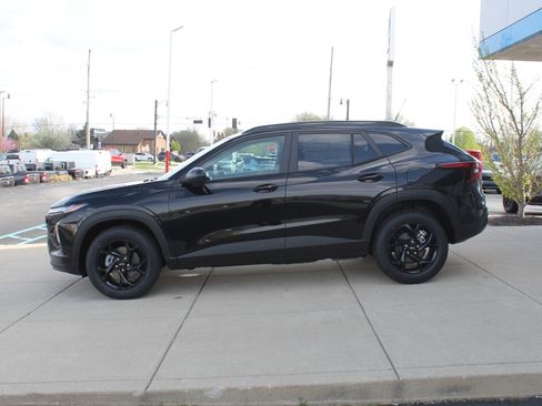New 2026 Chevrolet Trax LT w/ Driver Confidence Package image 6