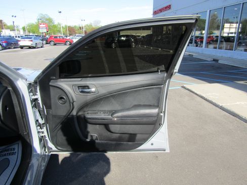 Used 2021 Dodge Charger SRT Hellcat RWD image 18