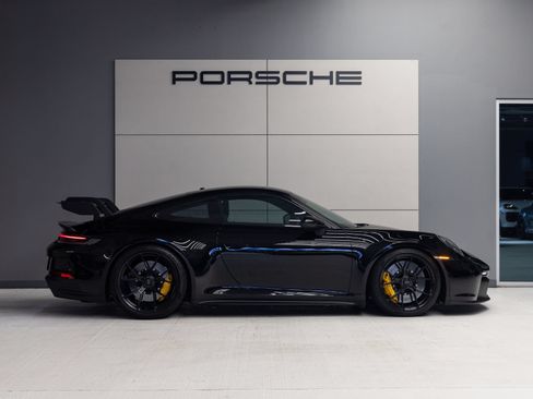 Certified 2022 Porsche 911 GT3 RWD image 8