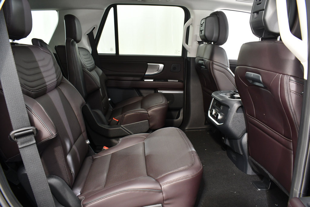New 2027 Ford Expedition Platinum w/ Platinum Ultimate Package AWD/4WD image 19
