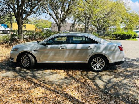 Used 2013 Ford Taurus Limited image 8