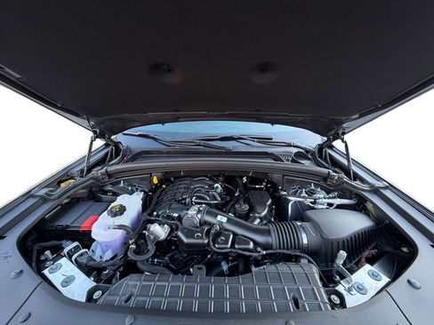 New 2025 Jeep Grand Cherokee Laredo X w/ Luxury Tech Group I image 25