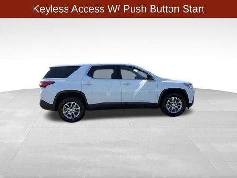 Used 2021 Chevrolet Traverse LS w/ LPO, Cargo Package FWD image 8