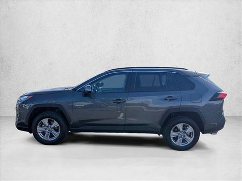 Used 2025 Toyota RAV4 XLE FWD image 10
