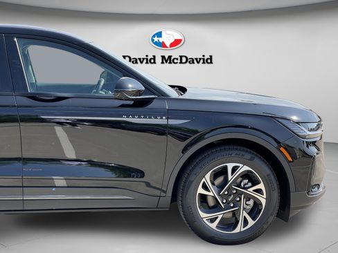 New 2026 Lincoln Nautilus Premier w/ Equipment Group 102A AWD/4WD image 35