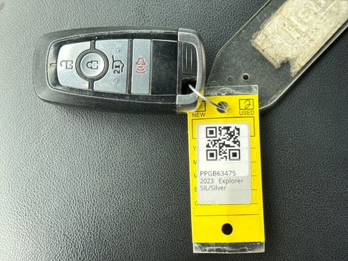 Certified 2023 Ford Explorer XLT AWD/4WD image 36