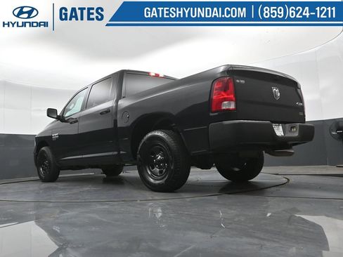 Used 2019 RAM 1500 Tradesman w/ Popular Equipment Group AWD/4WD image 38