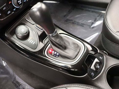 Used 2019 Jeep Compass Altitude image 9