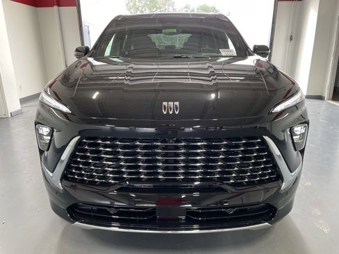 New 2026 Buick Enclave Avenir w/ Super Cruise Package image 2