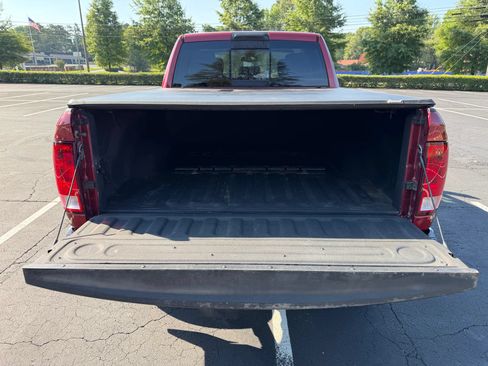 Used 2014 RAM 3500 SLT AWD/4WD image 9