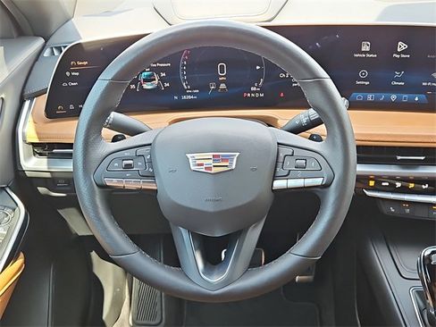 Used 2025 Cadillac XT4 Sport image 6