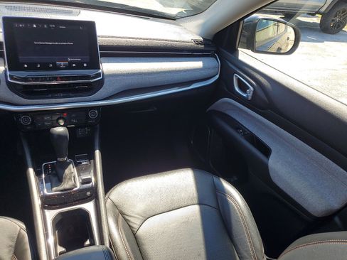 Used 2022 Jeep Compass Latitude image 15