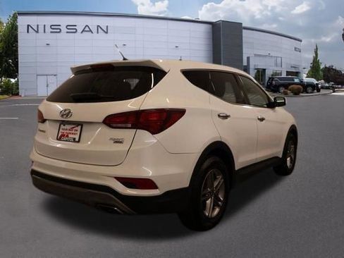 Used 2018 Hyundai Santa Fe Sport AWD/4WD image 2