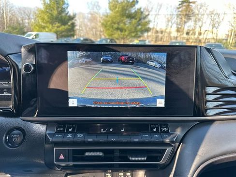 Used 2025 Toyota Camry XSE FWD image 38
