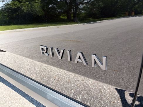 Used 2026 Rivian R1S Adventure AWD/4WD image 77