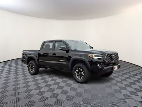 Certified 2023 Toyota Tacoma TRD Off-Road w/ TRD Premium Off Road Package AWD/4WD image 5