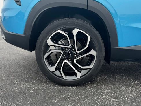 New 2025 Chevrolet Trax RS w/ Sunroof Package FWD image 33