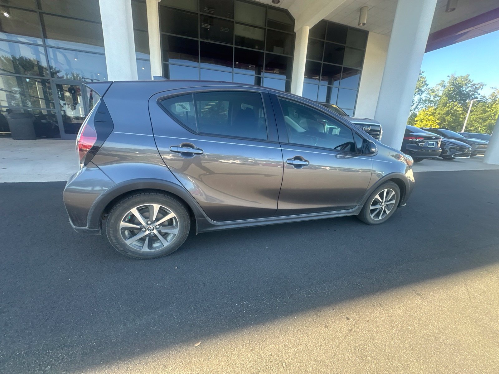 Used 2018 Toyota Prius C Three FWD image 11