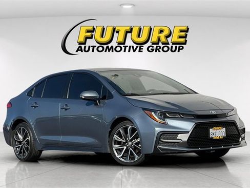 Used 2020 Toyota Corolla SE image 1