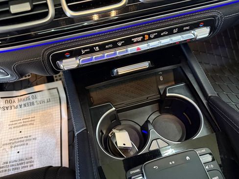 Used 2024 Mercedes-Benz GLS 580 4MATIC image 37