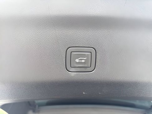 Used 2025 Cadillac Escalade Sport AWD/4WD image 27