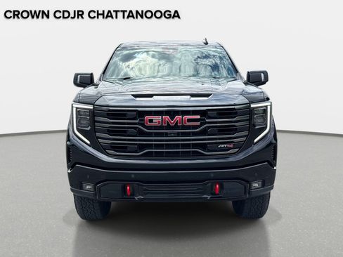 Used 2023 GMC Sierra 1500 AT4 w/ AT4 Premium Package AWD/4WD image 10