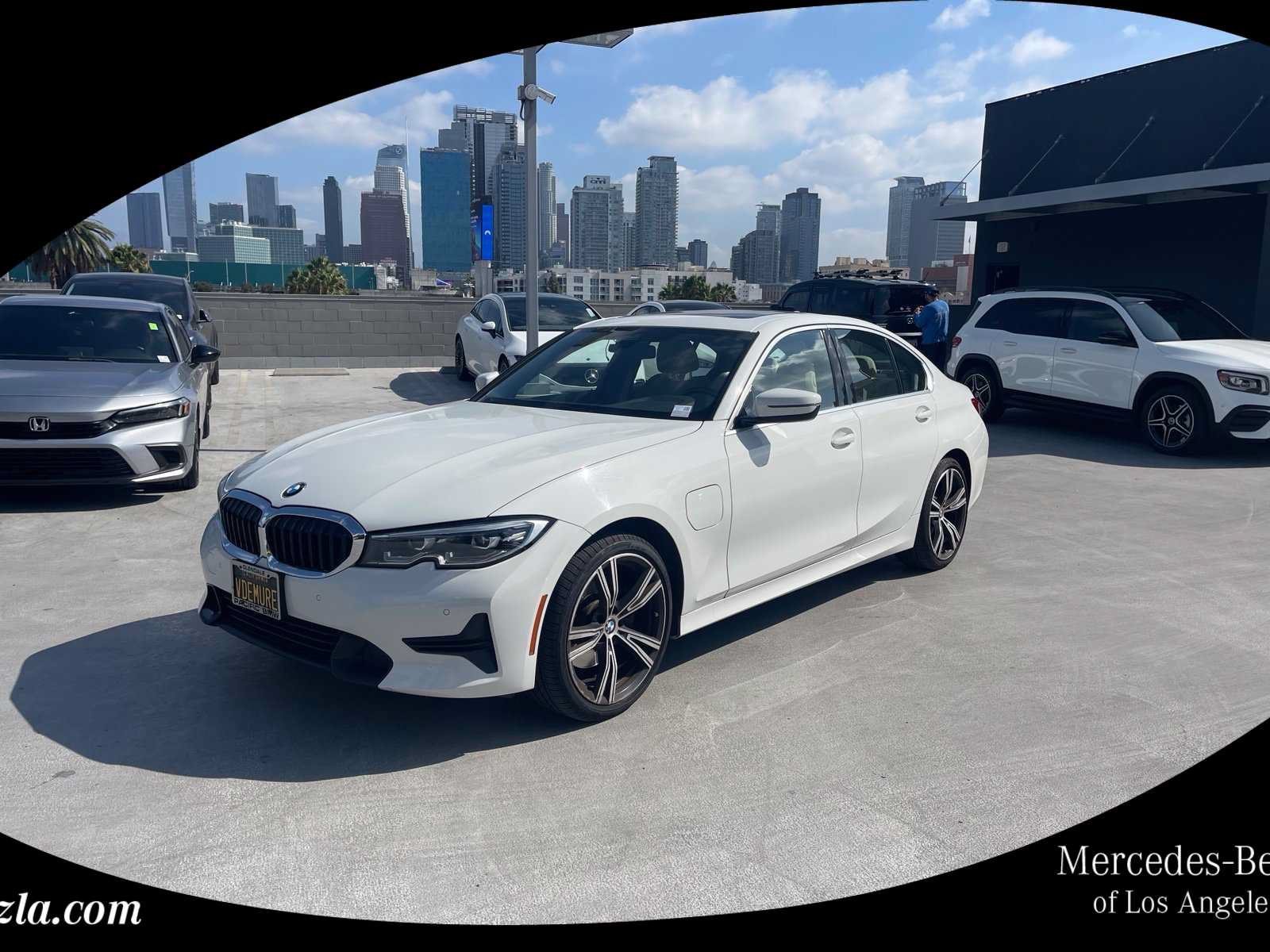 Used 2021 BMW 330e w/ Convenience Package RWD image 1