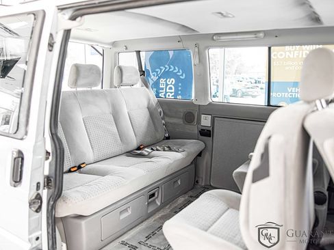 Used 2001 Volkswagen Eurovan FWD image 21