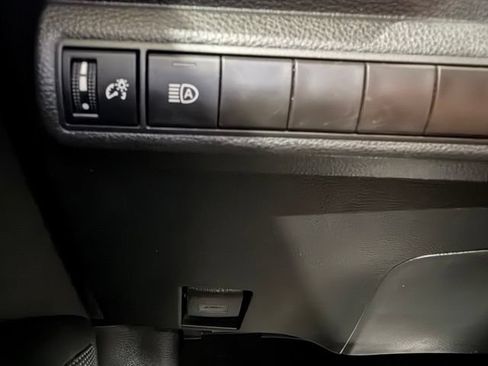 Used 2024 Toyota Corolla LE FWD image 18