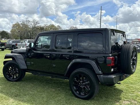 Used 2025 Jeep Wrangler Sahara 4xe w/ Safety Group image 14