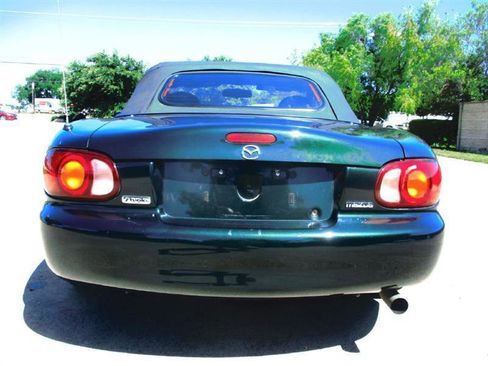 Used 2002 MAZDA MX-5 Miata SE image 16