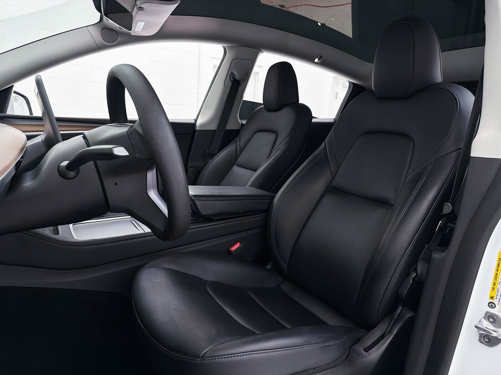 Used 2023 Tesla Model Y Performance AWD/4WD image 18