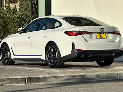 Used 2023 BMW i4 eDrive35 image 5