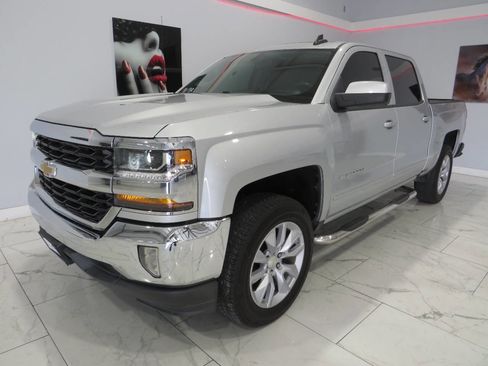 Used 2016 Chevrolet Silverado 1500 LT w/ All Star Edition RWD image 8