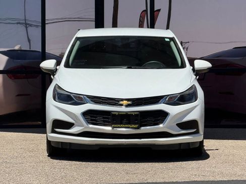 Used 2018 Chevrolet Cruze LT image 23