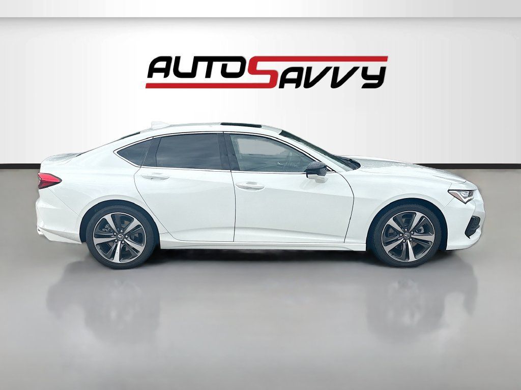 Used 2025 Acura TLX w/ Technology Package FWD image 8