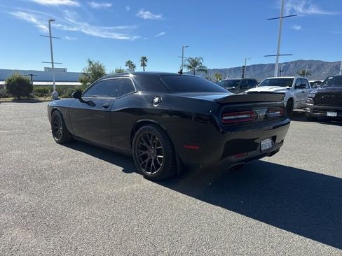 Used 2016 Dodge Challenger SRT Hellcat image 6