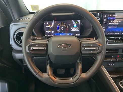 Used 2024 Chevrolet Colorado Trail Boss w/ Advanced Trailering Package AWD/4WD image 5
